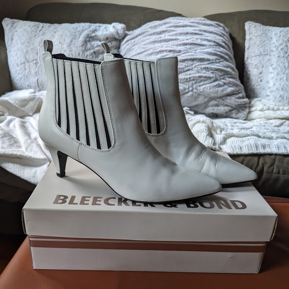 Bleeker & Bond White Leather Kitten Heel Chelsea Booties